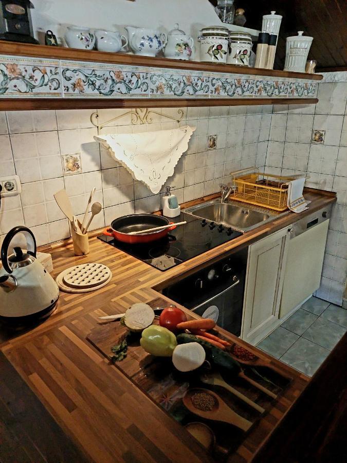 Antico Apartment Pula Bagian luar foto